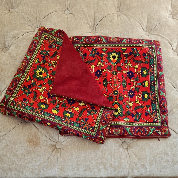 Beautiful Persian Cushions - Picture 4 of 5